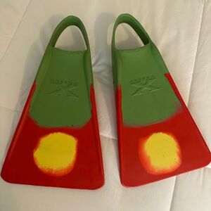 Custom X Fins – Medium/Large – Green/Red/Yellow | Swim & Bodyboard Fins